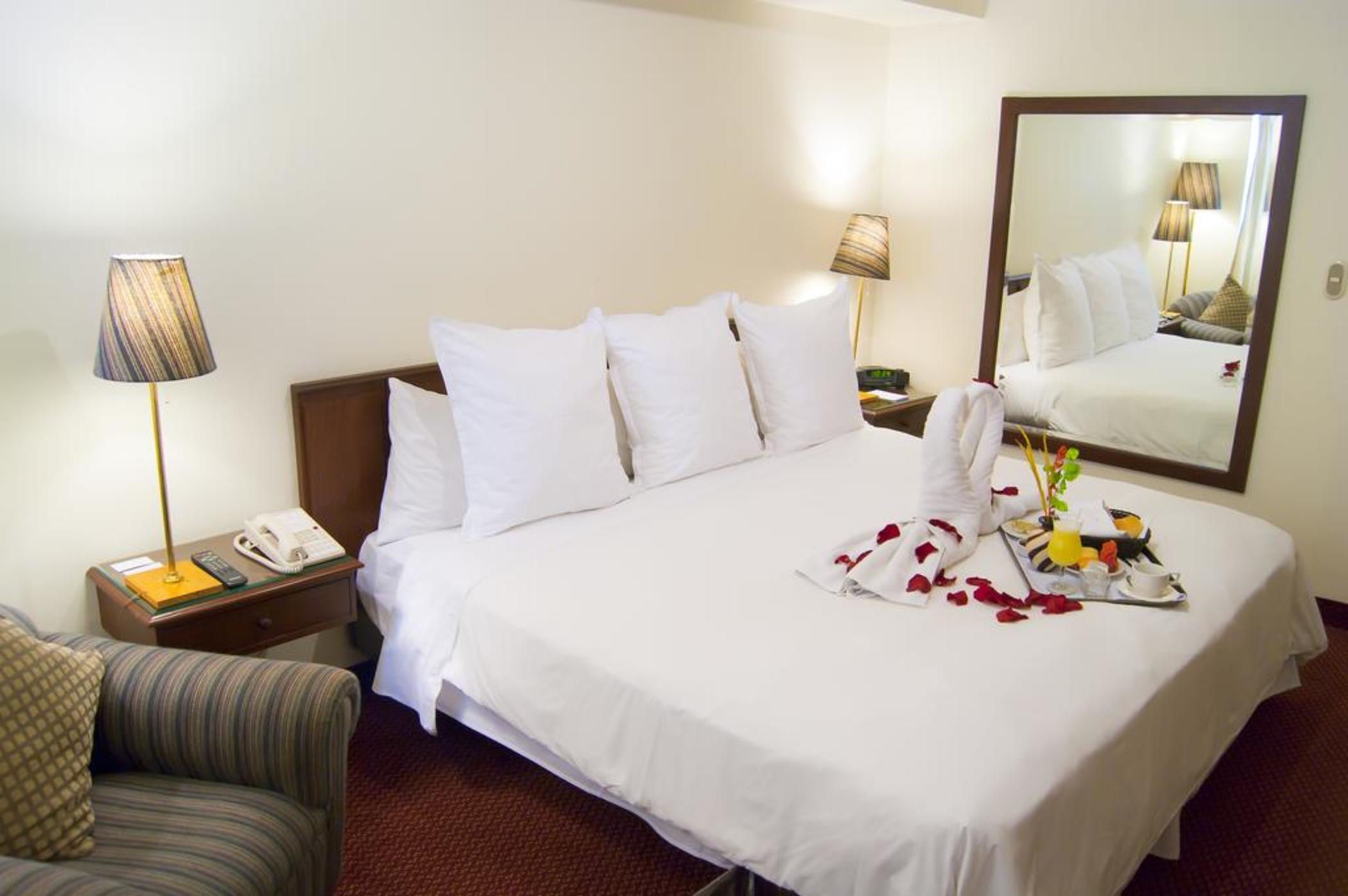Hotel Carrera Lima Bagian luar foto