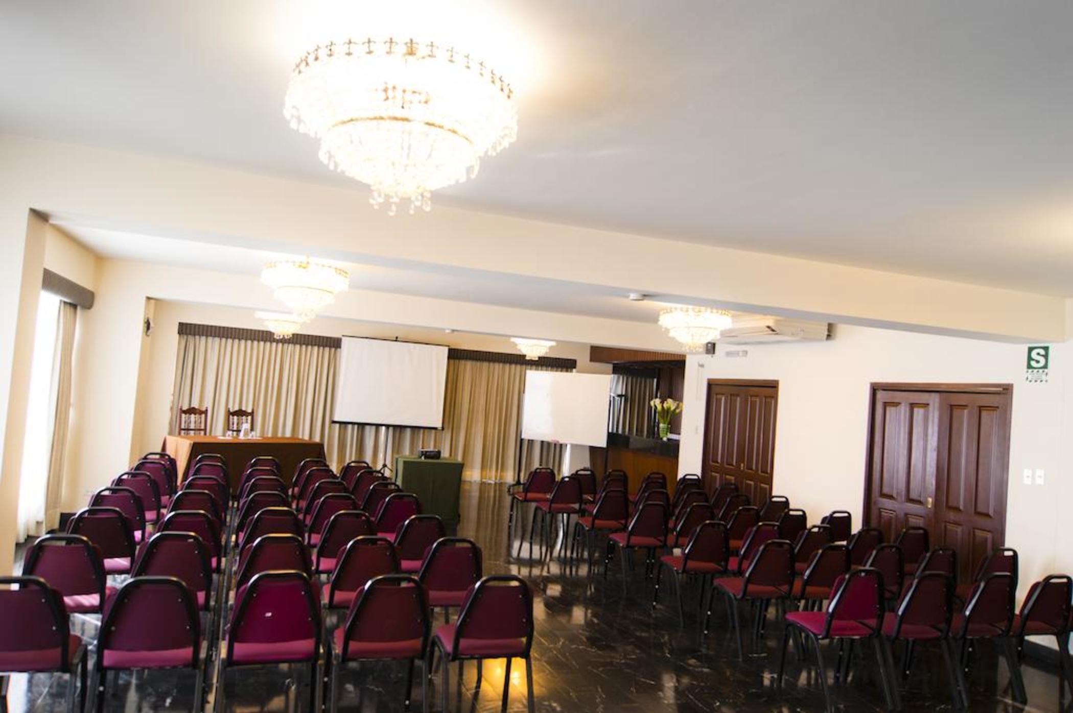 Hotel Carrera Lima Bagian luar foto