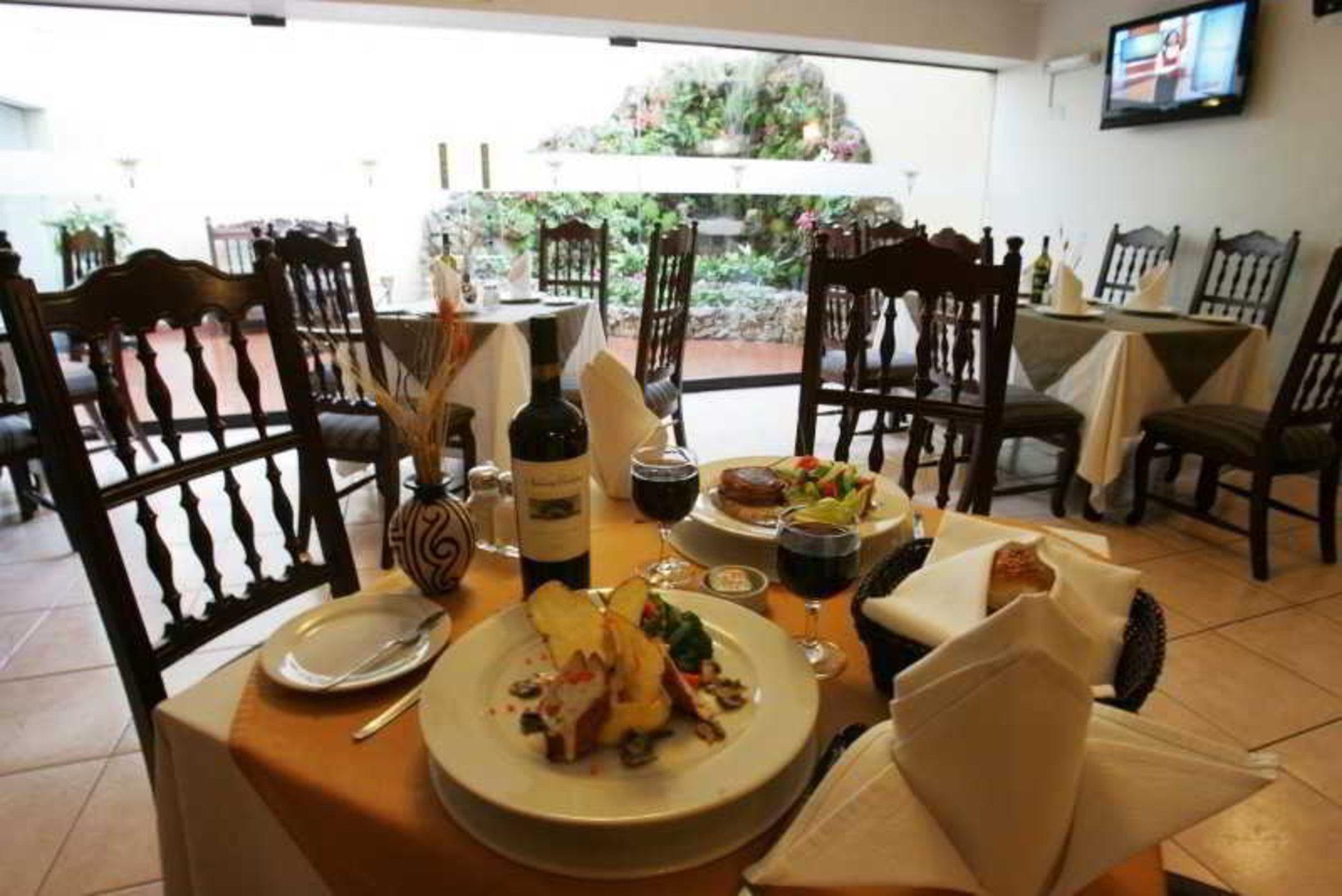 Hotel Carrera Lima Bagian luar foto